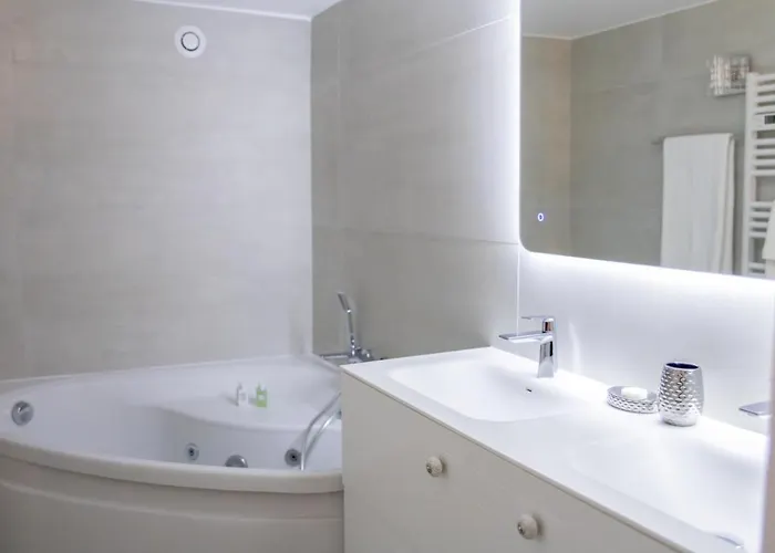 Maison Elenoire Appartement *