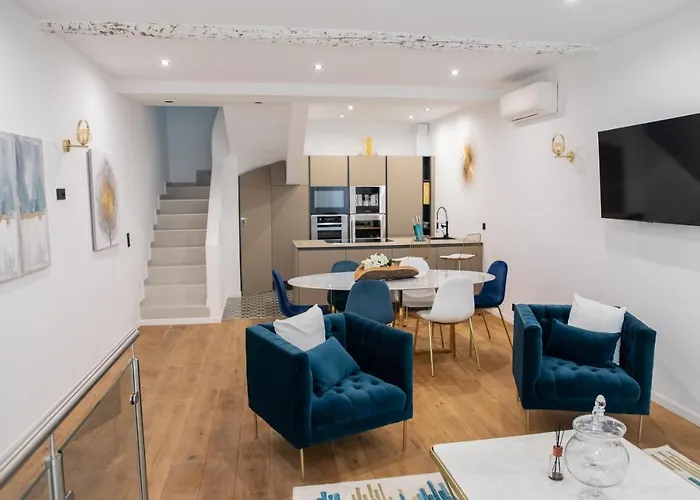 Apartment Maison Elenoire *